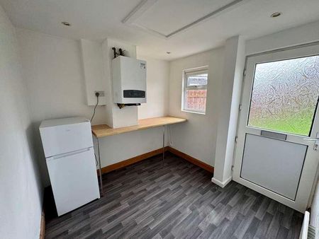 Hampshire Gardens, Wallsend, NE28 - Photo 3
