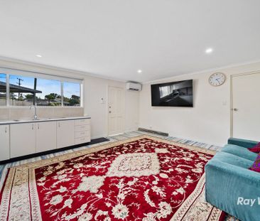 Modern and Spacious Duplex - Photo 3