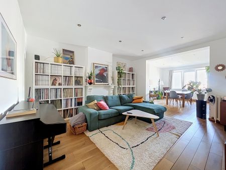Appartement met twee slaapkamers in Saint-Gilles - Photo 2