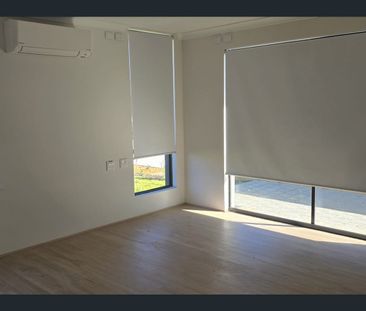 71 Formby Road, Meadow Springs, WA 6210 - Photo 5