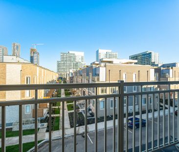 For Lease - 150 Honeycrisp Crescent Unit# TH 263, Vaughan, Ontario - Photo 3