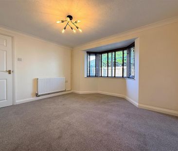 4 bedroom detached house to rent - Photo 1