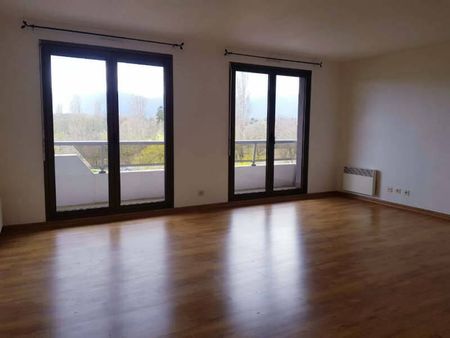 Location appartement 1 pièce 37 m² à Ferney-Voltaire (01210) - Photo 2