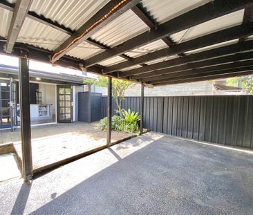 121 Bruce Street, Cooks Hill - Photo 1