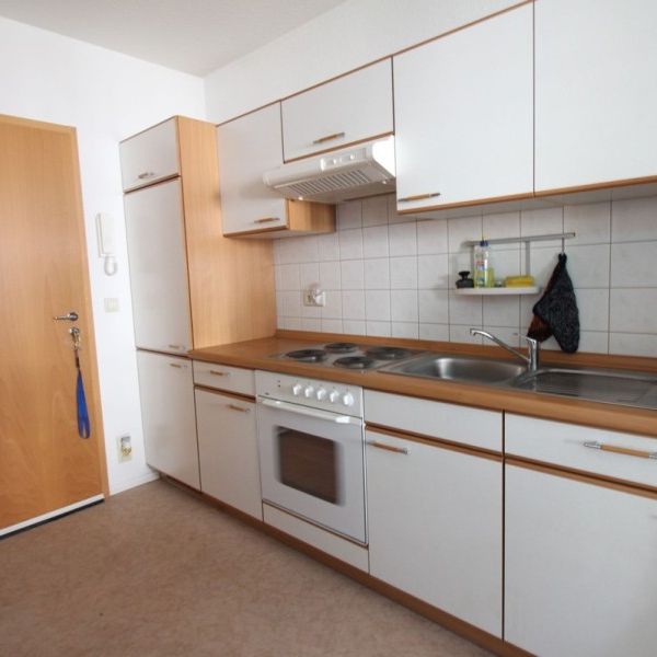 Schöne 1-Raum-Maisonette-Wohnung mit Einbauküche und neuen Böden - Foto 1