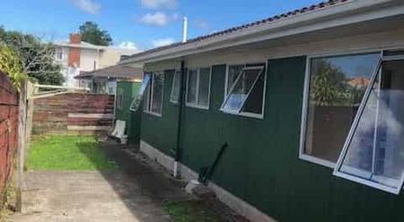 3 Bedrooms at Kelston - Photo 3