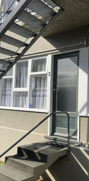 Modern, One-Bedroom Flat in the Heart of Upper Hutt CBD - Photo 1