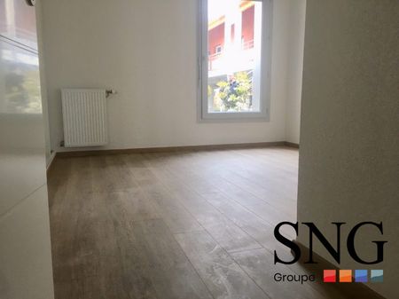 T3 AVEC TERRASSE ET PARKING - Photo 2