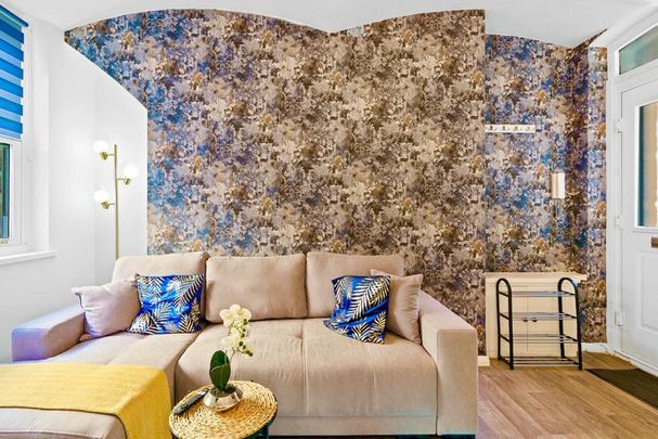 Queens Road - Photo 1