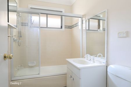 Walk to town - Photo 4