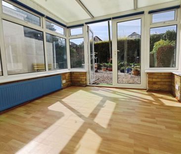 Stewart Road, Bournemouth - Photo 2