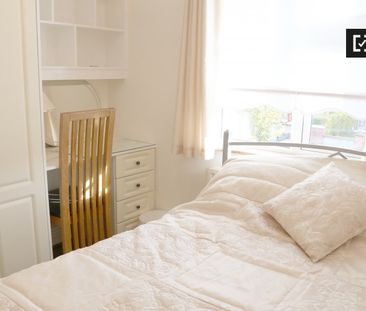 Cosy room to rent in house in North Central Area, Dublin - Photo 6