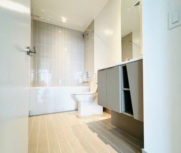 For Lease - 3900 Confederation Parkway Unit# 5706, Mississauga, Ont... - Photo 1