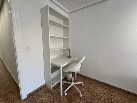 Carrer del Mestre Valls, Valencia, Valencian Community 46022 - Photo 3