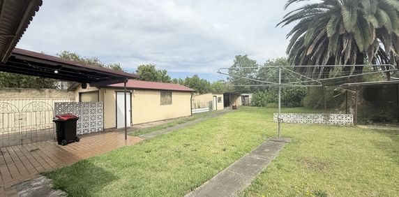 GREAT SIZED FAMILY HOME - Photo 2