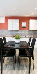 Liverpool Road Room 5 - Photo 3