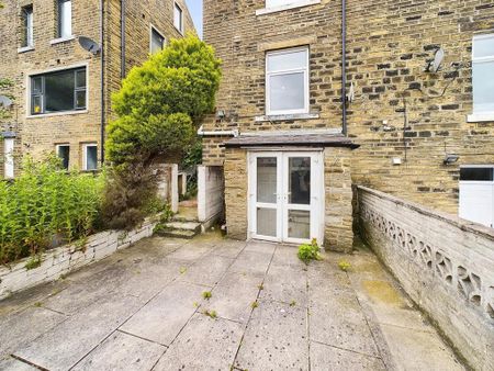 5 bedroom terraced house to rent - Photo 3