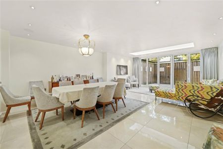 The Marlowes, St Johns Wood, London, NW8 6NA - Photo 3