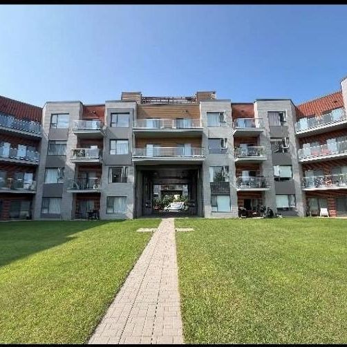 Merveilleux condo 3 1/2 à louer près de l'hôpital Pierre Boucher - Photo 1