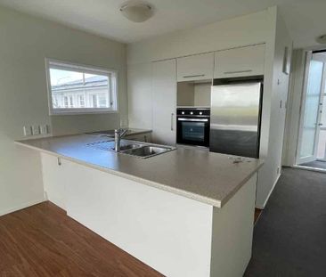 2 bedroom 1 bathroom - Photo 3