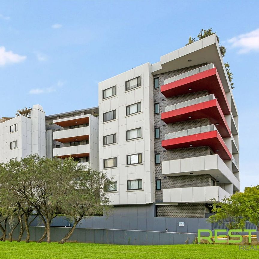 LARGE ONE BEDROOM UNIT WITH STUDY - Photo 1