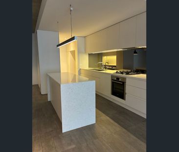 Stylish, Low-Maintenance Living in the Heart of Fremantle - Photo 5