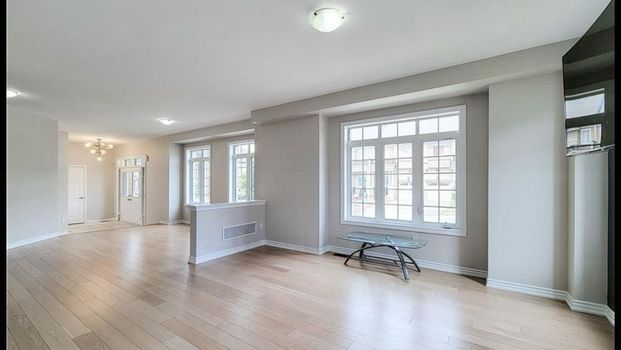 For Lease - 1 Sleeth Street, Brantford, Ontario - Photo 1