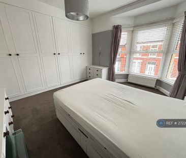 3 bedroom terraced house to rent - Photo 4