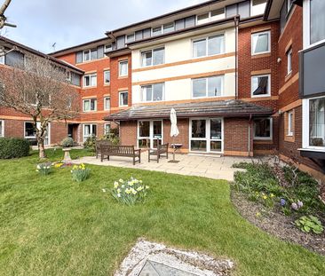 2 bed flat to rent in Swanbrook Court, Bridge Avenue, Maidenhead, B... - Photo 1