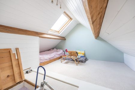 Hemlin Close, Norwich - Photo 2