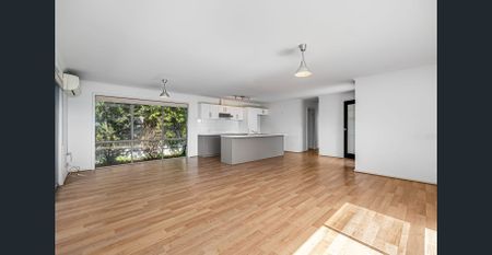 Relaxed Coastal Living! - Photo 2