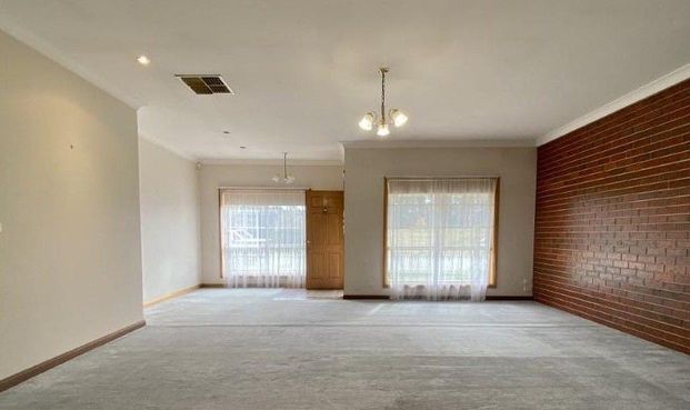 Modern Ease, Everyday Comfort - Photo 1