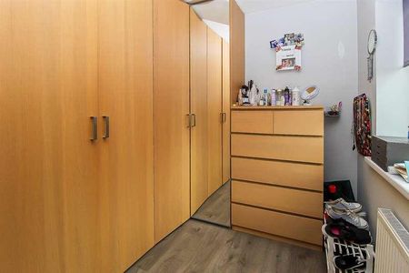 Lodge Farm Gardens, Altofts, WF6 - Photo 2