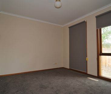 Spacious 2 Bedroom Villa In A Highly Sought After Locale! - Photo 2