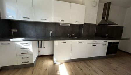 Appartement 4 pièces 99m2 REIMS 1 200 euros - Photo 4