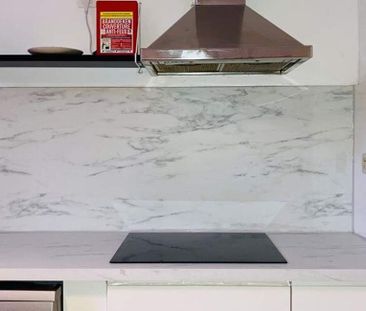 Woning te huur in Sint-Joost-ten-Node voor € 2.750 met 4 slaapkamers - Photo 1