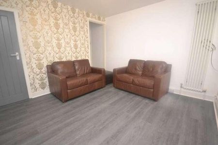 Amherst Road, University Area, RG6 - Photo 2