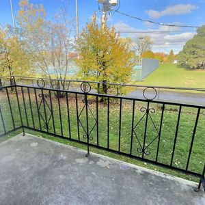 1 CH - 1 SDB - Châteauguay - $1,550 /mo - Photo 2