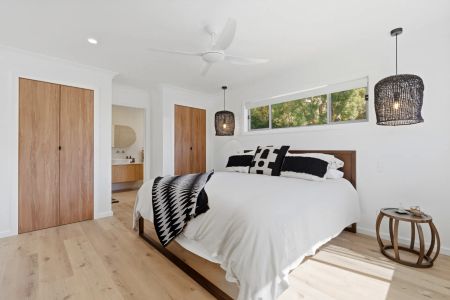 Stylish Contemporary Living in Macmasters Beach - Fully Furnished 6 Month Lease Term Only - Photo 4