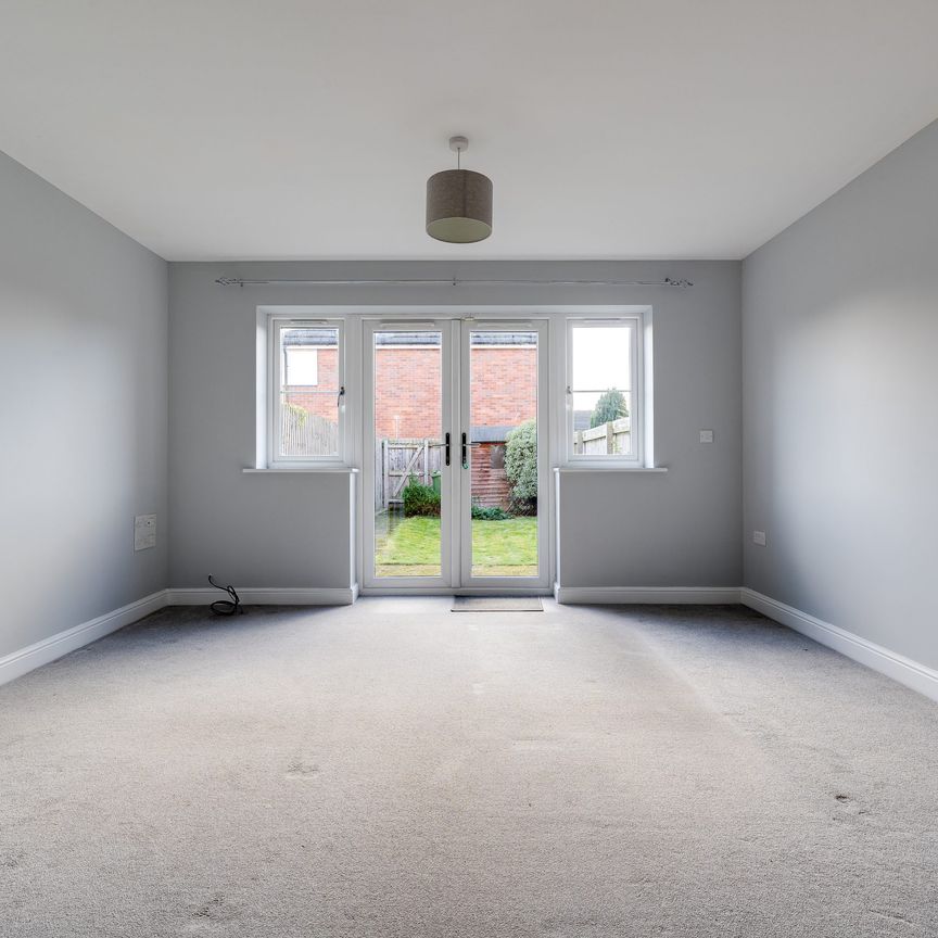 The Hollies, Chester - Photo 1