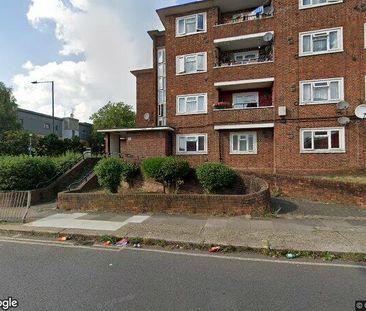 Room in a Shared Flat, Bernard Shaw House, NW10 - Photo 1
