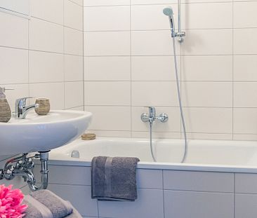 1-Raum-Wohnung mit Badewanne - Photo 1