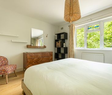 5 Bed Terraced House, Regal Close, E1 - Photo 3