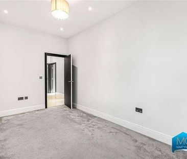 Rowantree Road, Enfield, EN2 - Photo 2