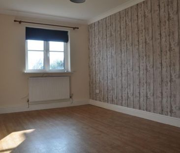 4 bedroom detached house to rent - Photo 4