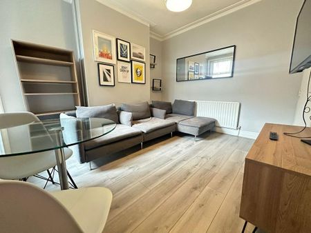 4 bedroom terraced house to rent - Photo 4