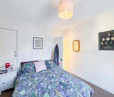 2 bed terraced house to rent in Queens Road, Hinckley, LE10 - Photo 2