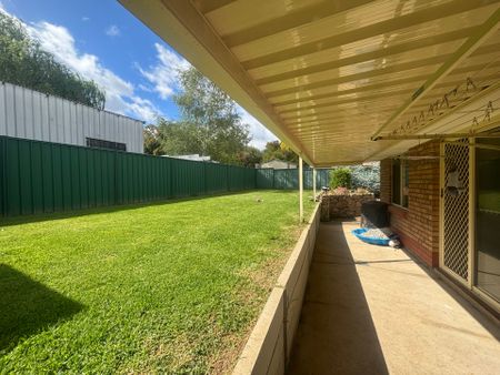 Comfortable and Convenient living in Williamstown! - Photo 4