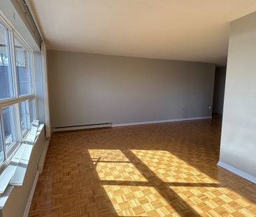 35 Blake Street, Barrie - Photo 6