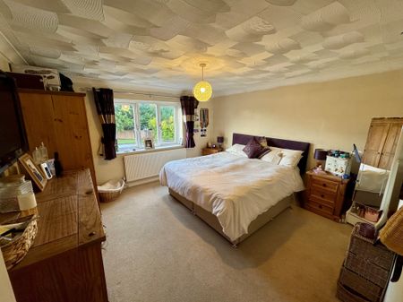 Jubilee Close, Brandon, Weeting - Photo 3